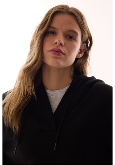 Penti Siyah Silky Feel V Yaka Hoodie