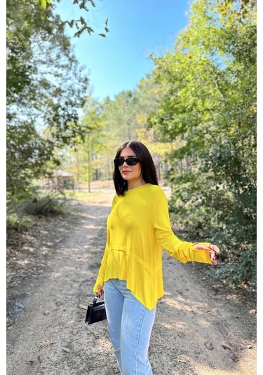 Kadın Sarı Elleri Eldiven Detaylı, Asimetrik Kesim, Bisiklet Yaka, Eteği Pliseli, Salaş Spor Bluz Sari Kadın Sarı Elleri Eldiven Detaylı, Asimetrik Kesim, Bisiklet Yaka, Eteği Pliseli, Salaş Spor Bluz Sari