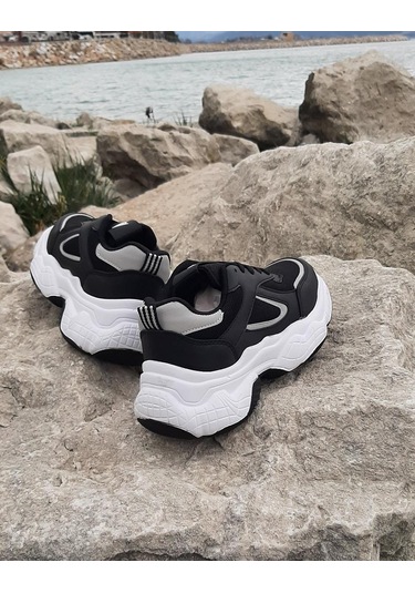 Dunlop 2323 Siyah-Beyaz Renk Fuspetli Kalın Taban Spor Ayakkabı AYKSAYAK-000503