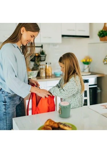 400 Ml'lik Paket Müsli Kupası, Kaşık Ve Kapaklı Yoğurt Kupası