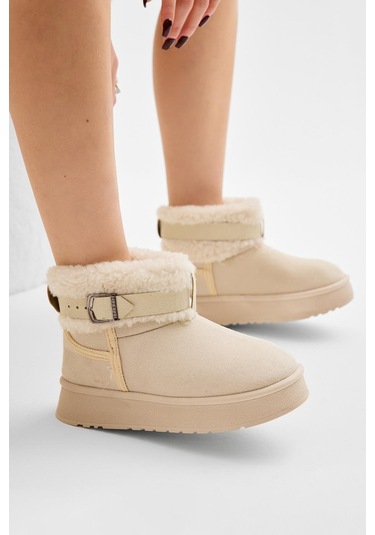 Kalın Poli Taban Kürk Detaylı Süet Görünümlü Kadın Bej Günlük Bot Tbldy540 Bej