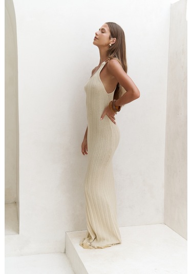 Endah Halka Detaylı Asimetrik Bej Uzun Triko Elbise Bej