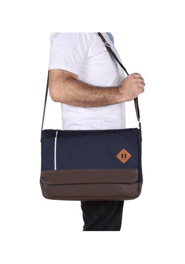 STRONG 15.6 İNCH Laptop Bölmeli Omuz Askılı Postacı Çantası KFT04 Çok Renkli