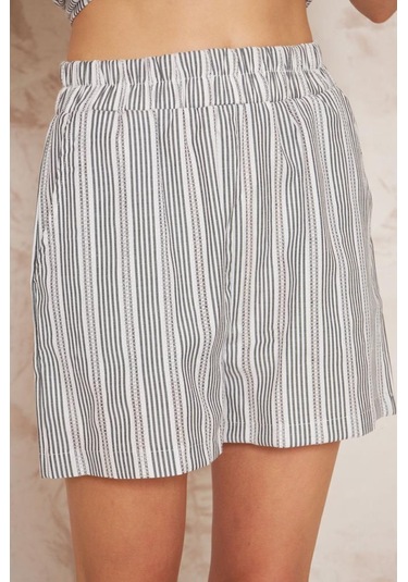 Kadın Özel Kumaş Ceket Yaka Beli Lastikli Kısa Kol Gömlek Cepli Şort Takım 3625290 Siyah - Beyaz