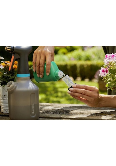 Gardena 11112-20 Pompalı Püskürtücü 1 LT