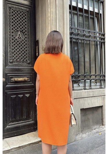 Turuncu Kısa Kol, Polo Yaka, Dokulu Kumaş, Basic Kalıp/kesim, Aerobin Rahat Midi Elbise Turuncu