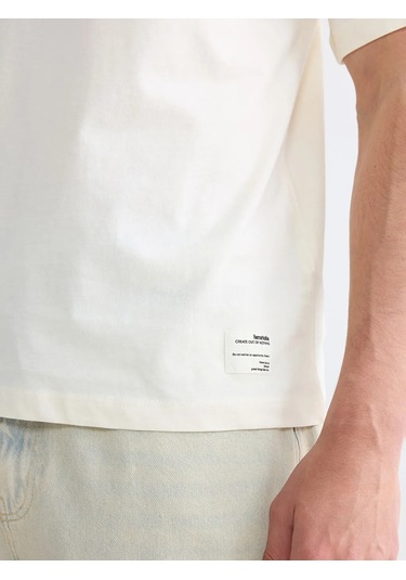 Lc Waikiki Ekru Regular Fit %100 Pamuk Erkek Tişört