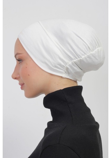 Lastikli Kaymaz Geçmeli Pratik Tesettür Bone Beyaz