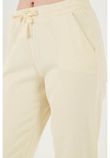 Lela Pamuklu Normal Bel Regular Fit Düz Paça Bayan Pantolon 668Yp42282S4 Sarı