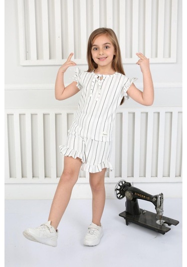 Fırfır Detaylı Şortlu Yazlık Kız Çocuk Takım Çizgili Beyaz