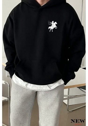 Koşan Atlı Baskılı Sweatshirt Siyah