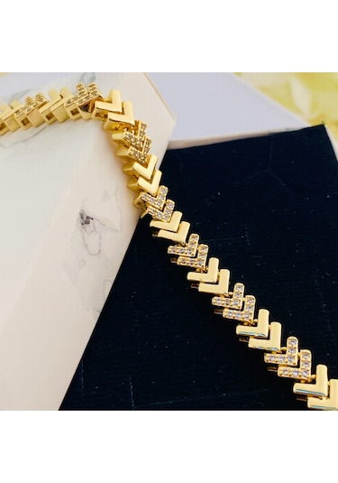 Kadın Bileklik V Model Bileklik Taşlı Vip Seri 14ayar Gold 19 Cm Gold