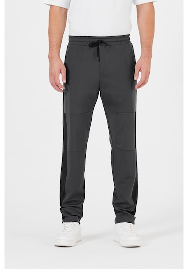Erkek Antrasit Standart Fit Normal Kesim Düz Paça Cep Fermuarlı Rahat Jogger Eşofman Altı Antrasit