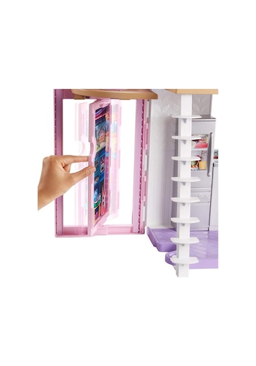 Barbie Malibu Evi FXG57