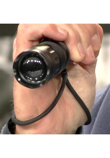 Pilli El Feneri Çakarlı Led Avcı El Feneri Profesyonel El Feneri Siyah