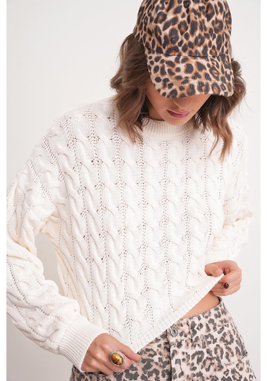 6863 Kadın Saç Örgülü Crop Triko Kazak Naturel Naturel