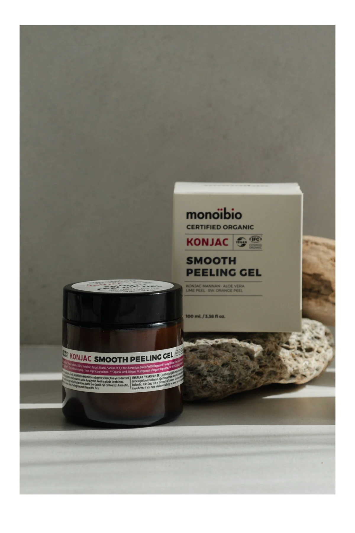 Monoibio Konjac Organik Arındırıcı Aydınlatıcı Peeling - Akne Karşıtı Nemlendirici Peeling 100 Ml