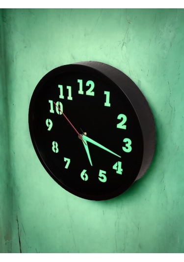 Fosforlu Gece Görünen Siyah Duvar Saati Çap 22 Cm Camsız K1 Siyah