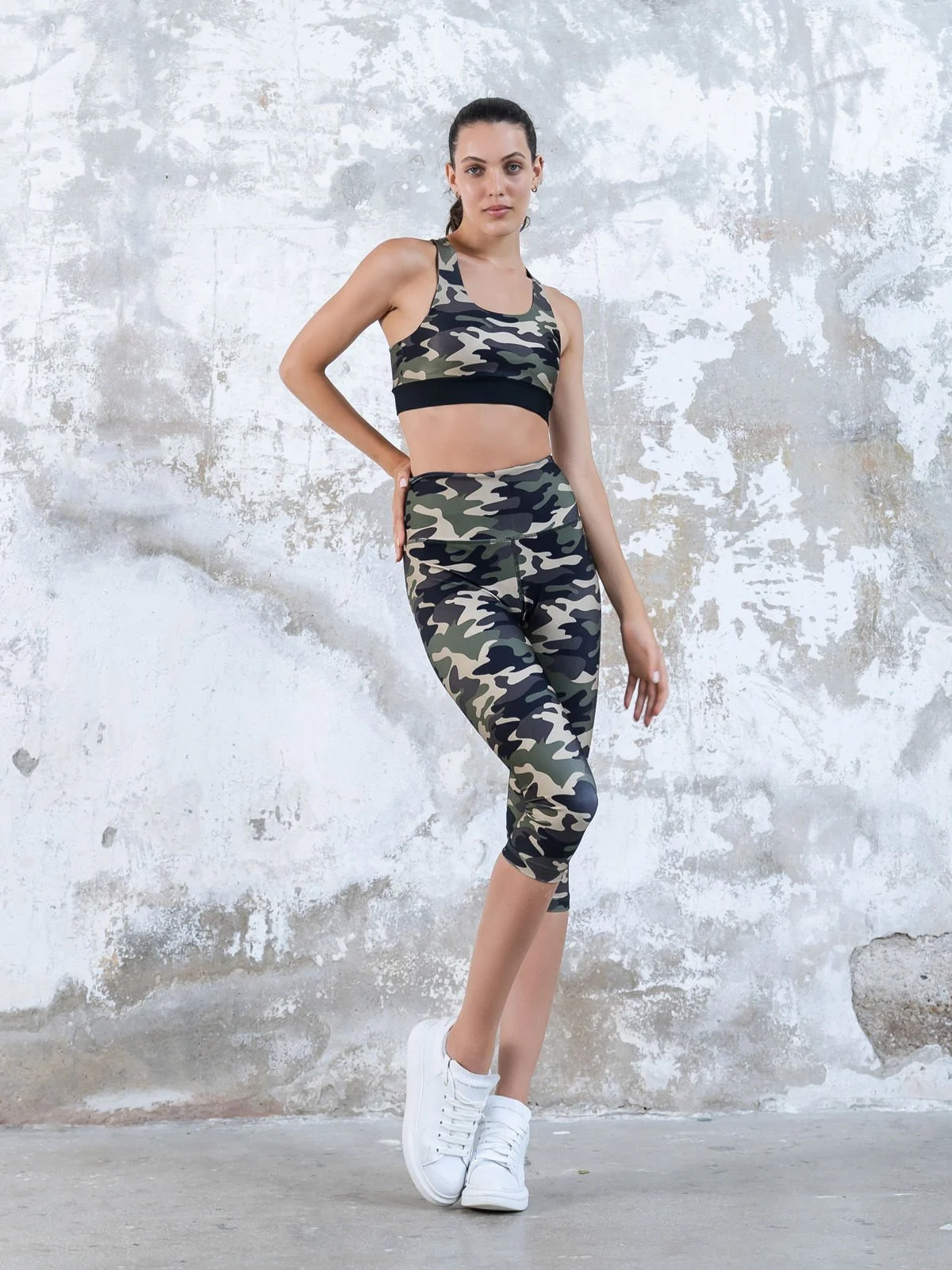 Kamuflaj Desen Toparlayıcı Spor Kapri Tayt Haki Kamuflaj