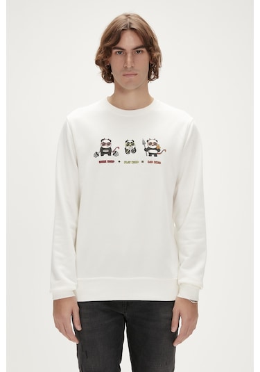 Bad Bear Play Hard Crewneck Beyaz Seatshırt Erkek 23.02.12.018 001 Bad Bear Play Hard Crewneck Beyaz Seatshırt Erkek 23.02.12.018 001
