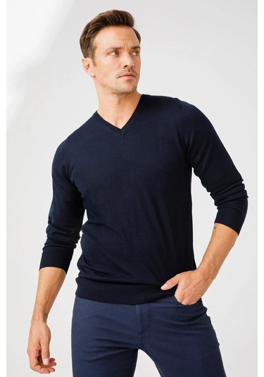 Desen Triko Erkek Basic V Yaka İnce Triko Kazak 02421602 Koyu Lacivert Koyu Lacivert