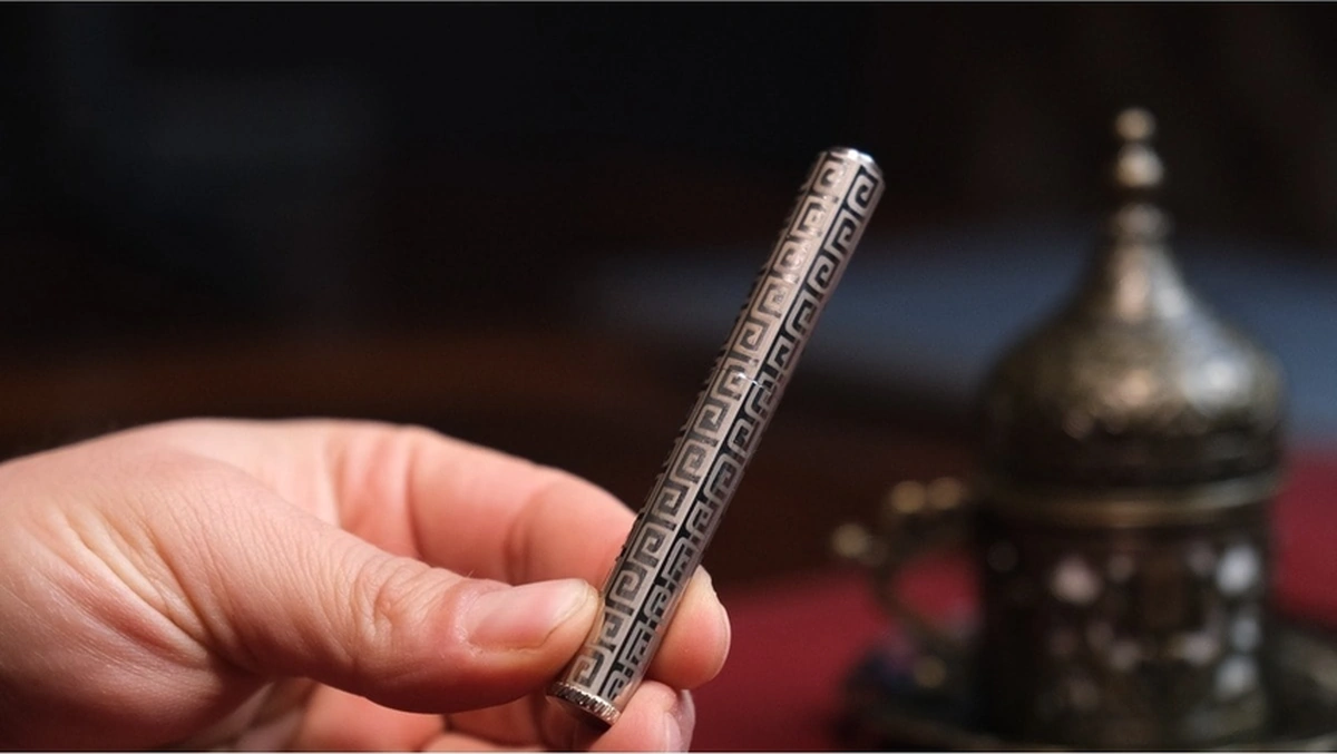 Caka Lighter Labirent Desenli Slim Çakmak Gümüş