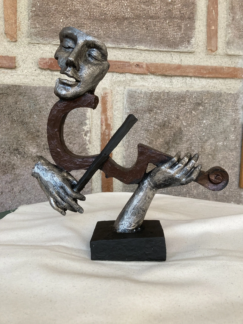 Keman Çalan Eller Biblo Müzik Dekor Ürünü