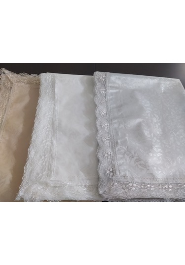 Masa Örtüsü Pvc Dantel Kenar Çiçek Motif