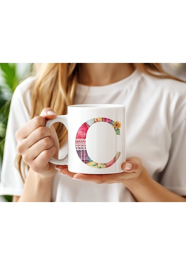 C Harfli Retro Çiçekli Kupa Bardak - Patchwork Tarz Yamalı Desenli İsme Özel Kupa - Hediye 07 Beyaz