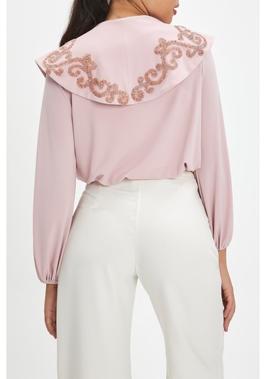 Parıltılı İşlemeli Zarif Yaka Tasarımlı, Balon Kollu Şık Bluz - Özel Günler Ve Günlük Kullanım İçin İdeal Pudra