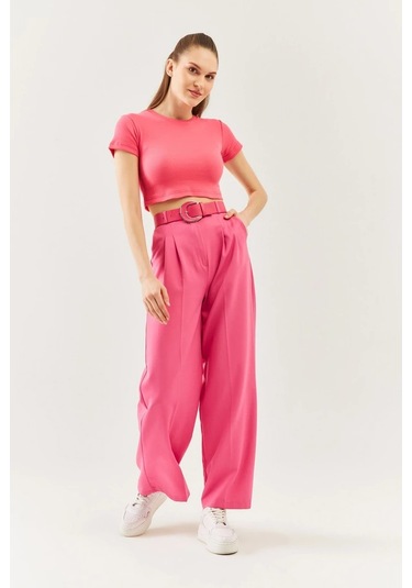 Kadın Kısa Kol Bisiklet Yaka Vücuda Oturan %100 Pamuklu Kaşkorse Esnek Crop Bluz Pembe