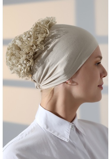 Kadın Fırfırlı Güpürlü Tesettür Topuz Bone - Krem Krem