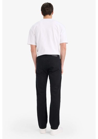 Defacto Sergio Regular Fit Normal Kalıp Normal Bel Boru Paça Jean Pantolon W6868az25aunm40 Siyah