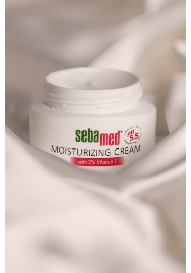 Sebamed %2 Vitamin E İçeren Nemlendirici Yüz ve Boyun Cilt Bakım Kremi – Günlük Bakım - 75 ML