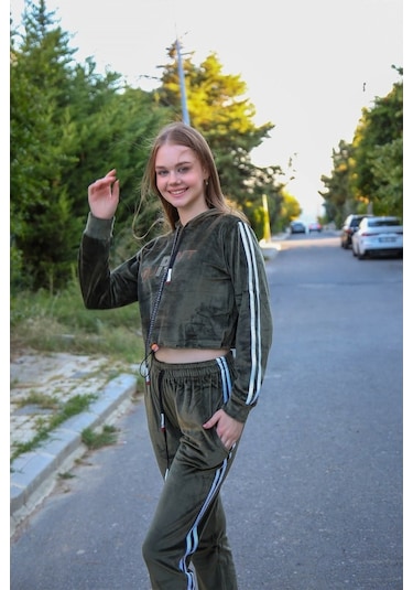 Akbeniz 9055 Kadife Kapşonlu Kadın Eşofman Takım Haki