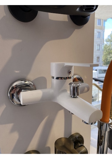 İsaoğlu Yapı Banyo Bataryası Beyaz Banyo Musluğu Mat Beyaz Duş Bataryası Beyaz