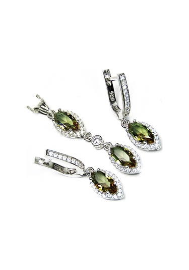 Zultanit Taşlı Gümüş Oval Mekik Damla Kadın Kolye Küpe Seti