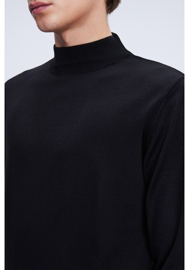 Siyah Regular Fit Düz Yarım Balıkçı Yaka Yünlü Triko Kazak Siyah