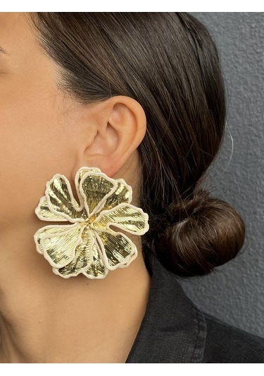 Beyaz Ve Altın Desenli Büyük Yaprak Küpe Çok Renkli