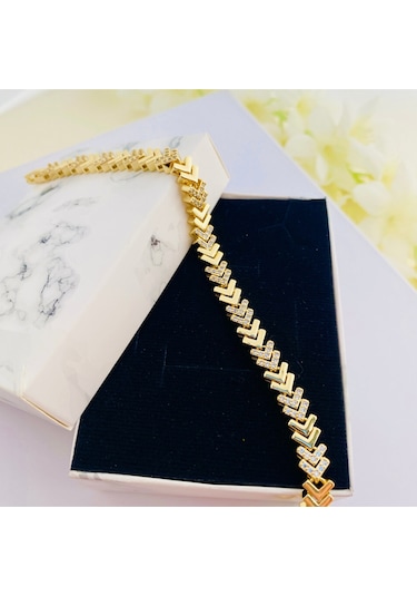 Kadın Bileklik V Model Bileklik Taşlı Vip Seri 14ayar Gold 19 Cm Gold
