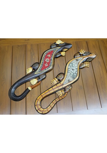 River World Figürü Kertenkeleduvara Asılabilen Ahşap