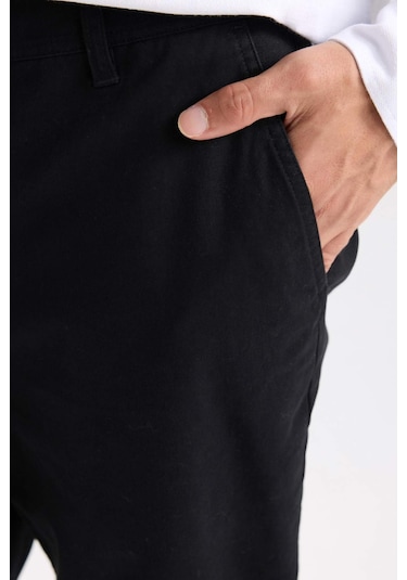 DeFacto Regular Fit Normal Kesim Yazlık Düz Paça Chino Kanvas Pantolon D7349AX25SPBK81