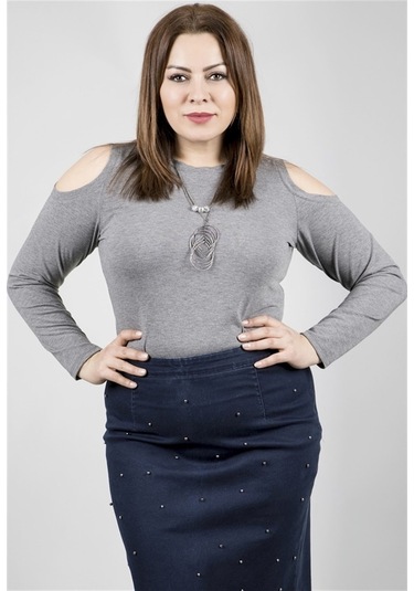 Omuzları Açık Kolyeli Uzun Kol Tişört (532253685)