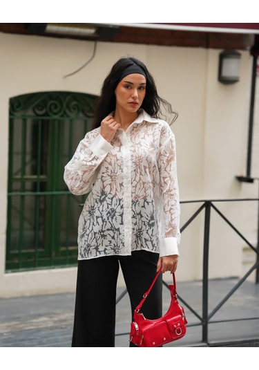 Kadın Transparan Çiçek Desenli Uzun Kollu Gömlek Beyaz
