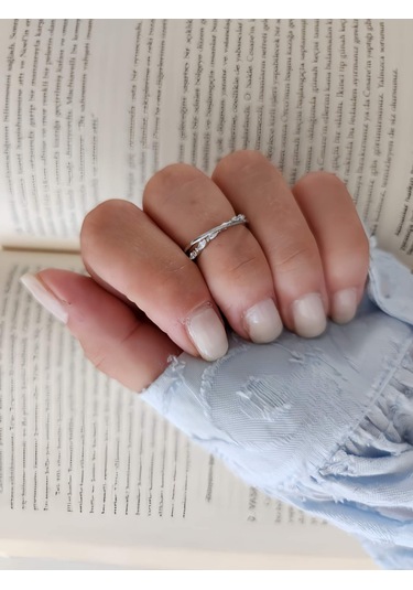 İki Sıralı Çapraz Zirkon Taşlı Ayarlanabilir Silver Gümüş Renkli Yüzük Silver