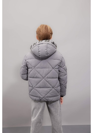 DeFacto Erkek Çocuk Su İtici Kapüşonlu Fermuarlı Cepli Mont C7385A824WNGR211