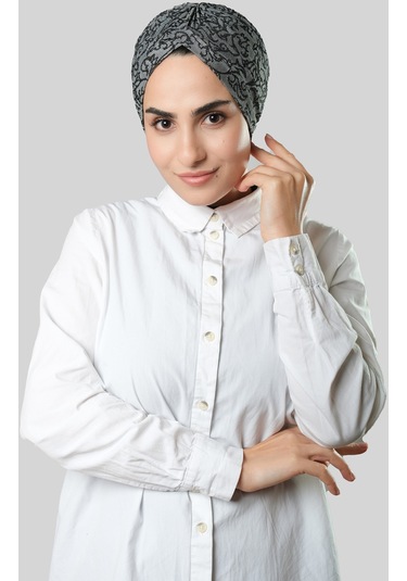 Gri Pratik Hazır Geçmeli Tesettür Bone Jakar Kendinden Desenli 1209 15 Gri