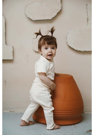 Deniz Kabuğu Nakışlı Fitilli Body Tayt Set Krem