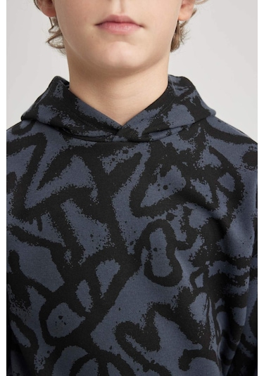 DeFacto Erkek Çocuk Oversize Geniş Kalıp Desenli Kapüşonlu Sweatshirt C0355A823CWAR153 DeFacto Erkek Çocuk Oversize Geniş Kalıp Desenli Kapüşonlu Sweatshirt C0355A823CWAR153