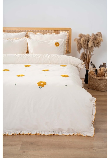 Florita Sarı Çift Kişilik Nakışlı 6 Parça %100 Pamuklu Nevresim Takımı & Çeyiz Seti